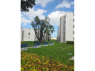 FIRST FLOOR CORNER UNIT 2 BEDROOMS 2 BATHROOMS CONDO IN WEST