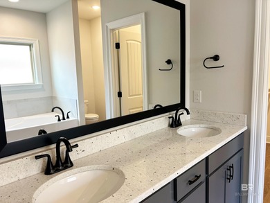 Awesome builder rate plus choice of FREE blinds OR fridge!