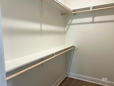 Awesome builder rate plus choice of FREE blinds OR fridge!