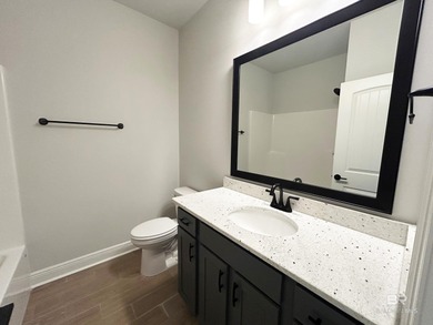 Awesome builder rate plus choice of FREE blinds OR fridge!