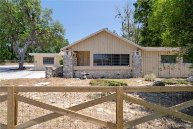 Build Your Dream Business: LIVE-WORK-PLAY in the Ideal Location!