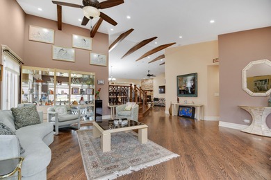 Are you looking for that special ranch townhome in a terrific