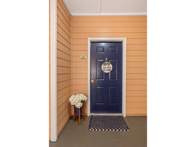 Stunning renovated end-unit condo is located next to the