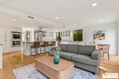 A-M-A-Z-I-N-G opportunity! Nearly 3,000 square feet on FEE land