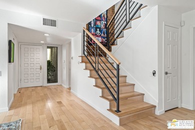 A-M-A-Z-I-N-G opportunity! Nearly 3,000 square feet on FEE land