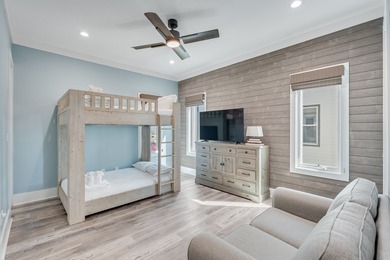 Located directly on the Gulf of America, Singing Waves (formerly