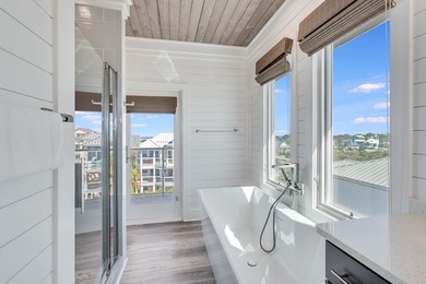 Located directly on the Gulf of America, Singing Waves (formerly