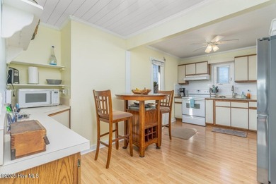 Welcome to 11008 Inlet Drive, Emerald Isle NC - a lovely 3