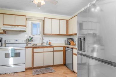 Welcome to 11008 Inlet Drive, Emerald Isle NC - a lovely 3