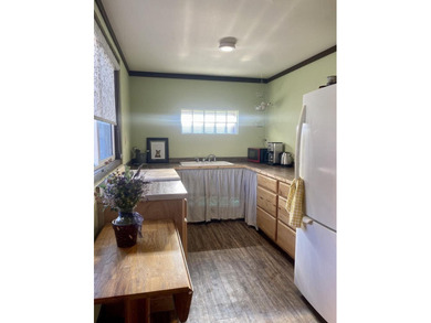 Amazing opportunity to own a building in the heart of downtown