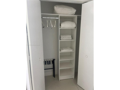 !!!BEST LINE!!! in the building, high rise unit with amazing