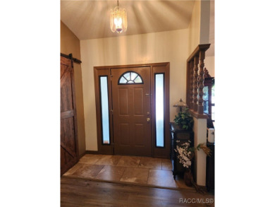 Beautiful 3/2/2 in the desired part of Citrus Springs with over