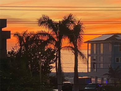 MOTIVATED SELLER!! DAILY RENTALS ALLOWED - INCOME PRODUCING -