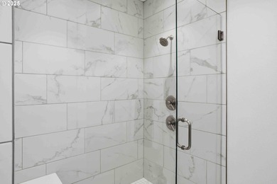 Modern Luxury End-Unit in Prestigious Two Creeks! Enjoy