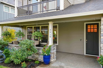 Modern Luxury End-Unit in Prestigious Two Creeks! Enjoy