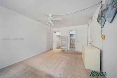 Bring your style to this 1st floor, 2-beds/2 baths condo in
