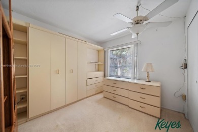 Bring your style to this 1st floor, 2-beds/2 baths condo in