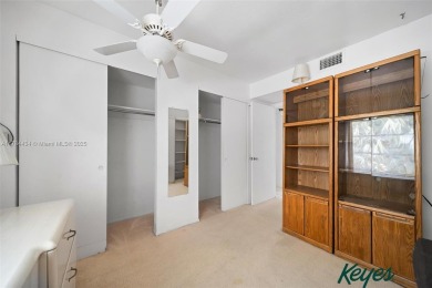Bring your style to this 1st floor, 2-beds/2 baths condo in