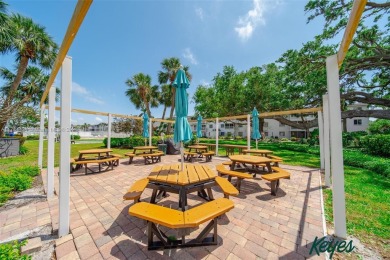 Bring your style to this 1st floor, 2-beds/2 baths condo in