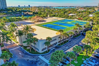 Sleek Oceanfront Studio- Designer Renovation. Singer Island -