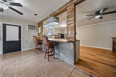 ATTENTION: COUNTRY LAKE HOUSE THE *VENADOS LODGE* TUCKED AWAY IN