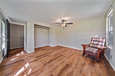 ATTENTION: COUNTRY LAKE HOUSE THE *VENADOS LODGE* TUCKED AWAY IN