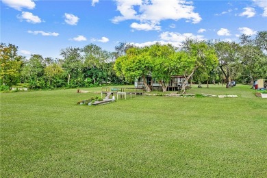 ATTENTION: COUNTRY LAKE HOUSE THE *VENADOS LODGE* TUCKED AWAY IN