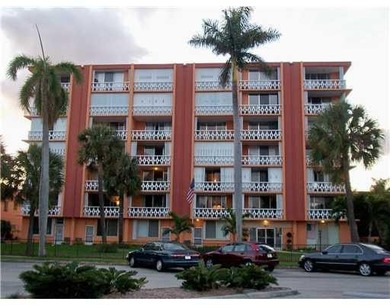 EXCELLENT CORNER LOCATION WITH BEAUTIFUL SUNRISES AND