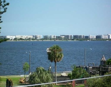 EXCELLENT CORNER LOCATION WITH BEAUTIFUL SUNRISES AND