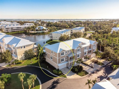 One or more photo(s) has been virtually staged. This impeccably