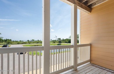 Welcome to Villas at Waterside Unit 100B, a meticulously