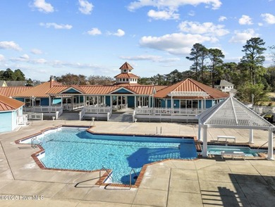 Welcome to Villas at Waterside Unit 100B, a meticulously