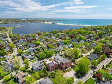 This 2295 sq ft condo at Eastbourne Lodge is thoughtfully
