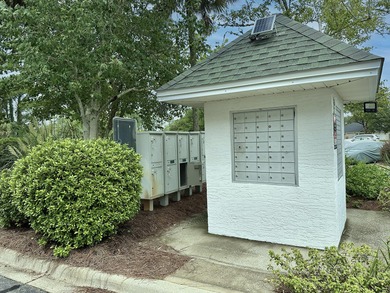 This 2-bedroom, 2-bath condo in The Florida Club blends comfort