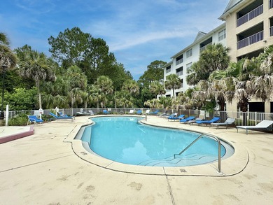 This 2-bedroom, 2-bath condo in The Florida Club blends comfort