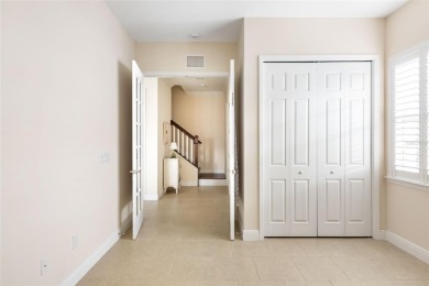 One or more photo(s) has been virtually staged. This impeccably