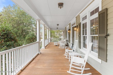 Where the Shallotte River bends and the 17th hole sweeps along