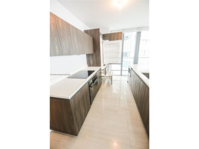 Luxury corner apartment with private foyer in new building with