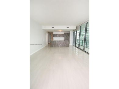 Luxury corner apartment with private foyer in new building with