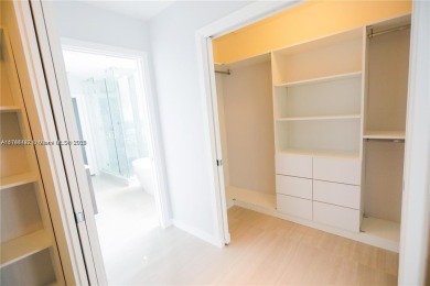 Luxury corner apartment with private foyer in new building with