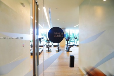 Luxury corner apartment with private foyer in new building with