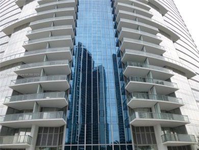 2019 Building, residential tower Paramount Miami Worldcenter 3