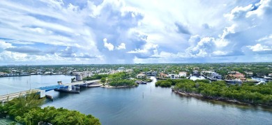 A PERFECT COMBINATION TO SOOTHE YOUR SOUL:  IDYLLIC DESIGNER