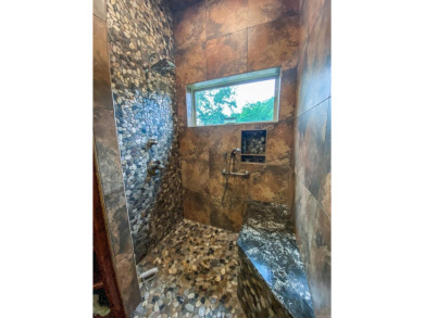 Crafted by renowned builder Tony Usdrowski, this exceptional