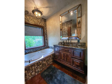 Crafted by renowned builder Tony Usdrowski, this exceptional