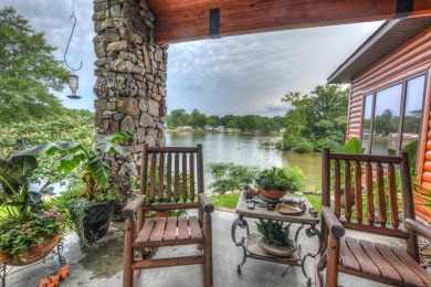 Crafted by renowned builder Tony Usdrowski, this exceptional