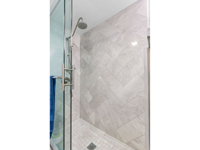 Oak Park's Premier Location in the Historic Frank Lloyd Wright