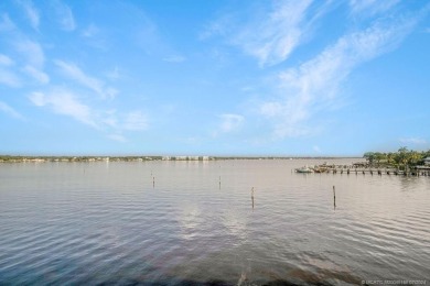 MAGNIFICENT WIDE RIVER VIEWS! Gaze at million dollar sunsets