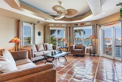 PANORAMIC WATER VIEWS STUNNING RESORT-STYLE POOL AND A SHORT