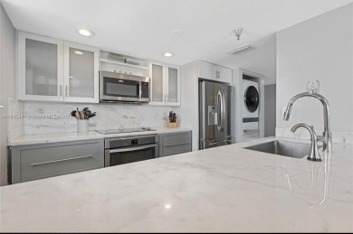 Spectacular Corner Penthouse -- Move-In Ready!

This bright